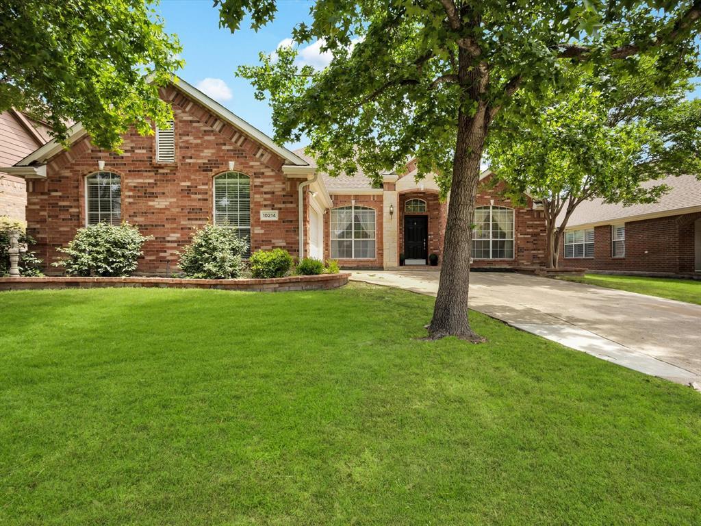 Rowlett, TX 75089 | 4 beds | 2.5 baths | $385,000